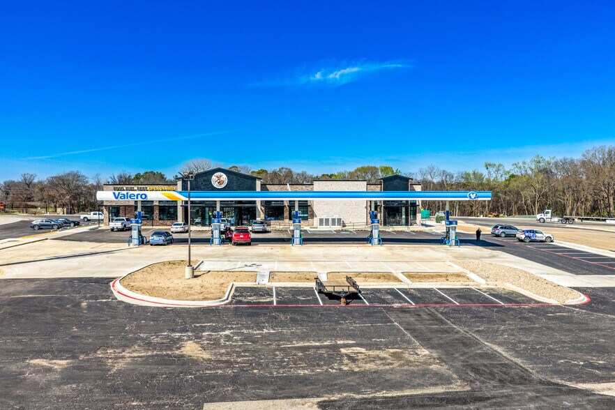 More Photos Of 24782 Interstate 20 W, Lindale General Retail For Lease