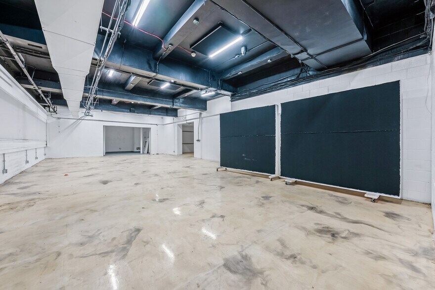 More Photos Of 166-170 Jericho Tpke, Floral Park Loft Creative Space For Lease