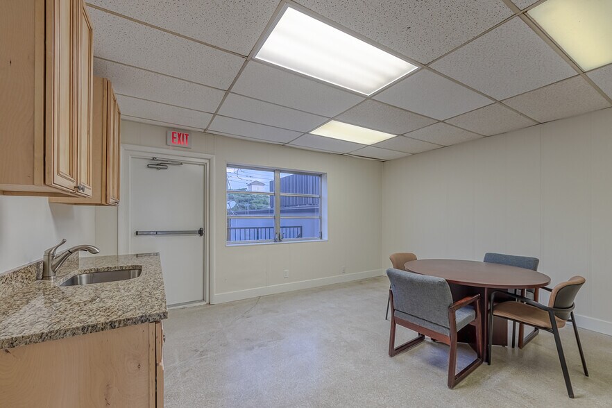 More Photos Of 2769-2777 E Atlantic Blvd, Pompano Beach Storefront Retail Office For Lease