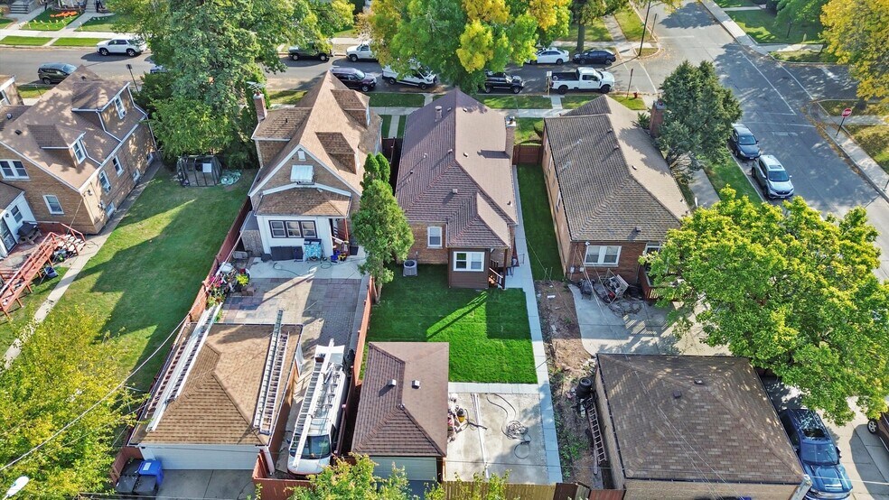 More Photos Of 14721 Kilbourne Ave, Midlothian Schools For Sale