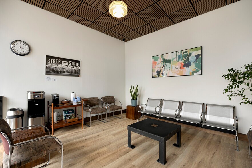 More Photos Of 5249 Chicago Ave, Minneapolis Office For Lease