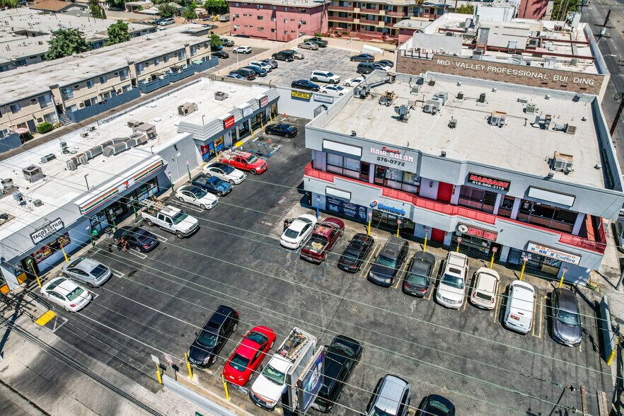 More Photos Of 6801-6817 Sepulveda Blvd, Van Nuys Storefront Retail Office For Lease