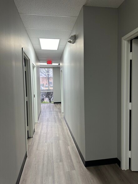 More Photos Of 7531 E Bartlett Corp Cv, Memphis Flex For Lease