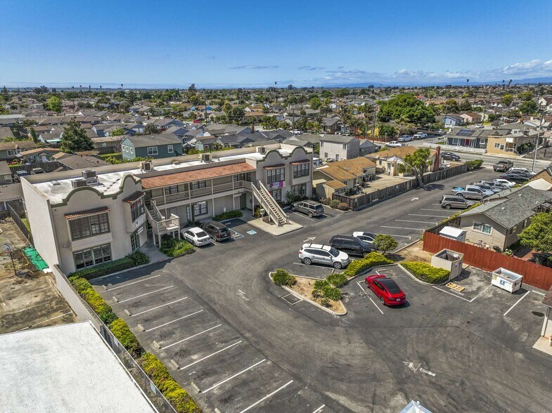 More Photos Of 1283-1287 N Main St, Salinas Storefront Retail Office For Sale