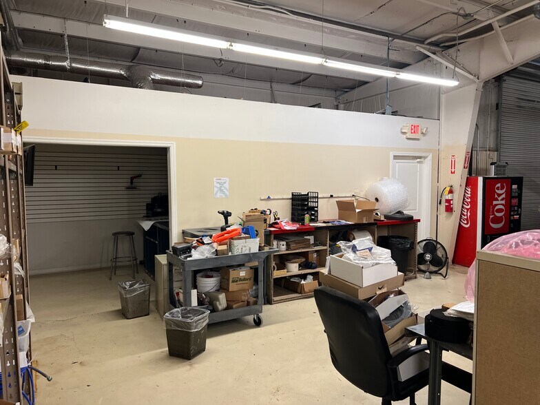 More Photos Of 6120 Airways Blvd, Chattanooga Warehouse For Sale