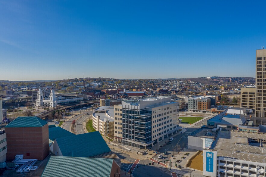 More Photos Of 1 Mercantile St, Worcester Office For Lease