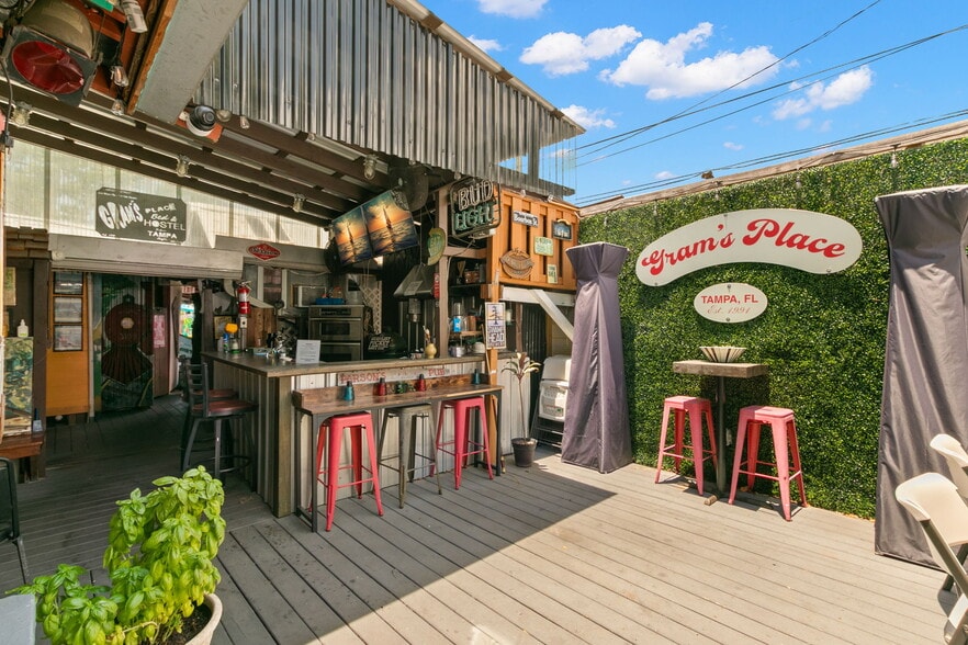 More Photos Of 3109 N Ola Ave, Tampa Hospitality For Sale