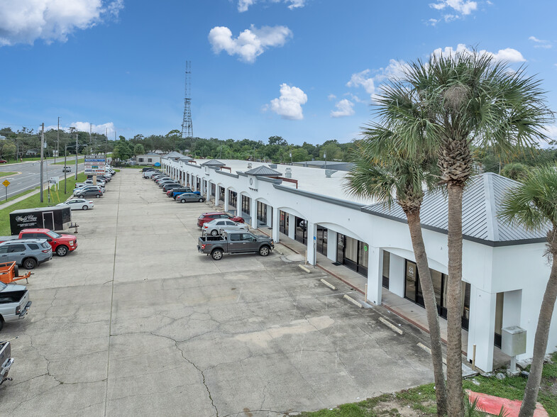 Primary Photo Of 1604-1680 N Ronald Reagan Blvd, Longwood Showroom For Lease