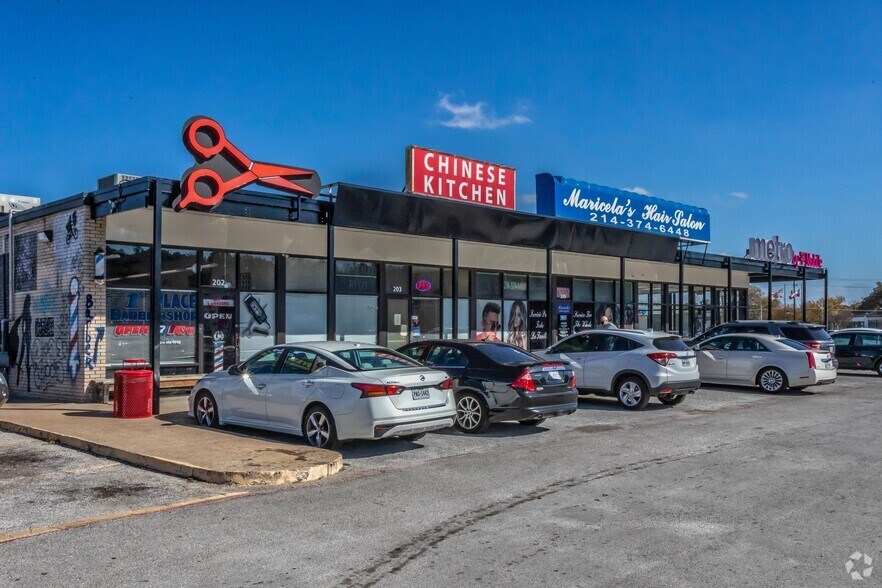 More Photos Of 3901-3939 S Polk St, Dallas Unknown For Lease