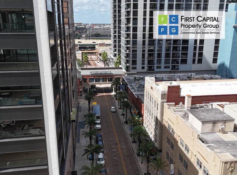 More Photos Of 41 W Church St, Orlando Bar For Lease