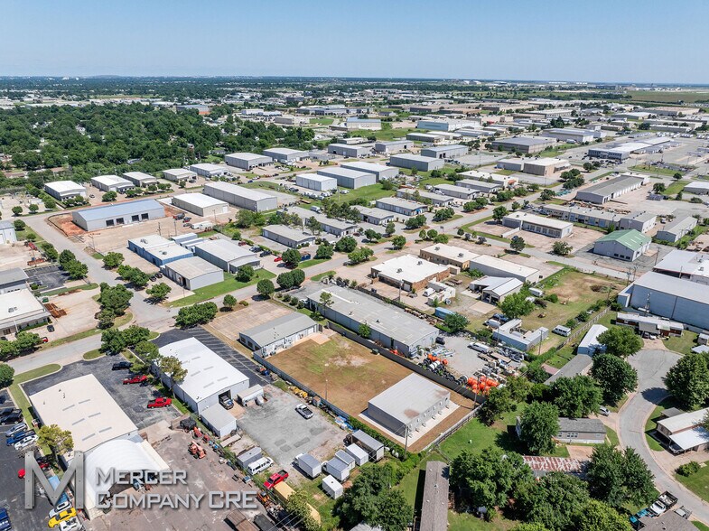 More Photos Of 2601 S Purdue Ave, Oklahoma City Flex For Lease