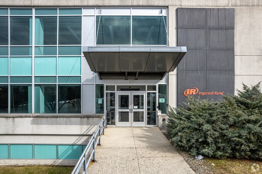 More Photos Of 1467 Rt 31 S, Annandale Office For Sale