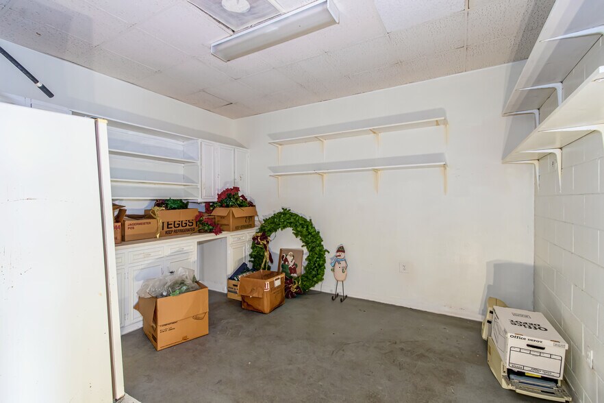 More Photos Of 15 7th St, Augusta Restaurant For Sale