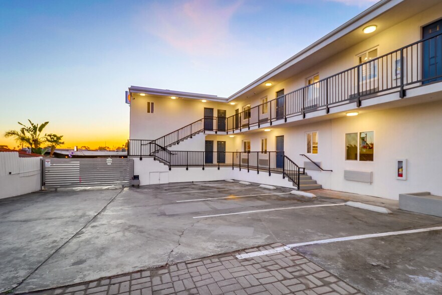 More Photos Of 1315 Morena Blvd, San Diego Apartments For Sale