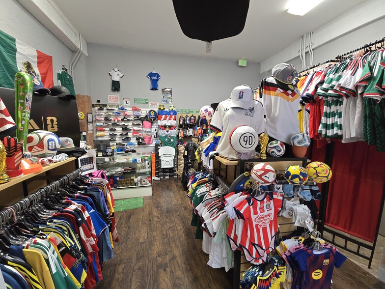 More Photos Of 7579-7581 Monterey St, Gilroy Storefront Retail Office For Sale