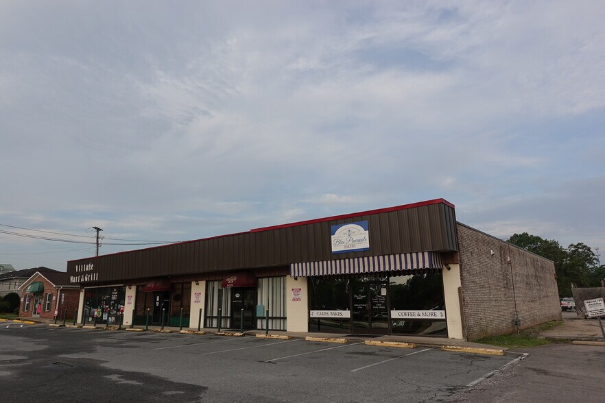 More Photos Of 1510-1518 Purdue Dr, Fayetteville Storefront Retail Office For Lease