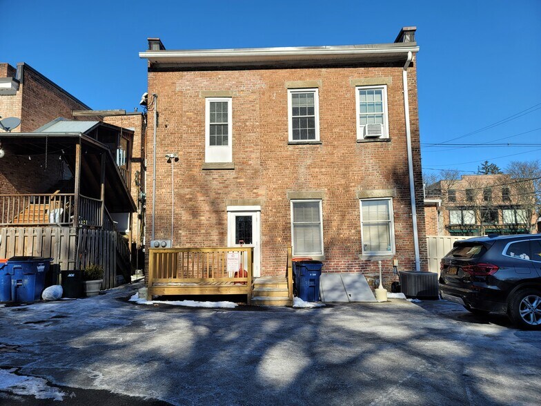 More Photos Of 38 E Market St, Rhinebeck Storefront For Sale