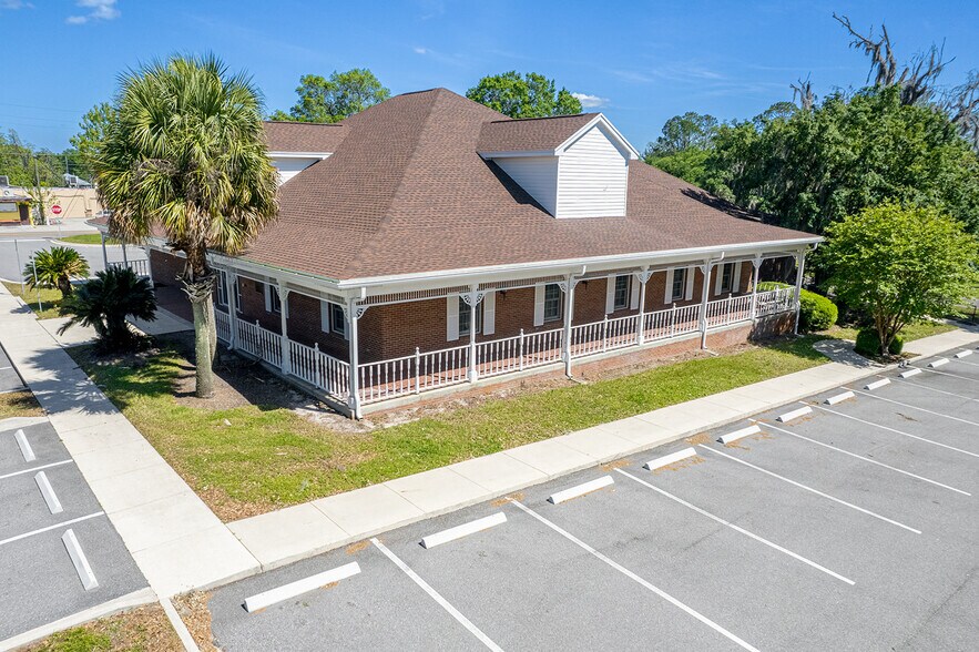 More Photos Of 300 W Main St, Lake Butler Storefront Retail Office For Sale