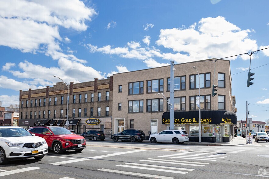 More Photos Of 200-212 Sunrise Hwy, Rockville Centre Apartments For Sale