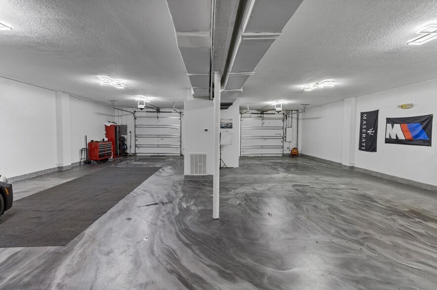 More Photos Of 721-723 S 21st Ave, Hollywood Distribution For Lease