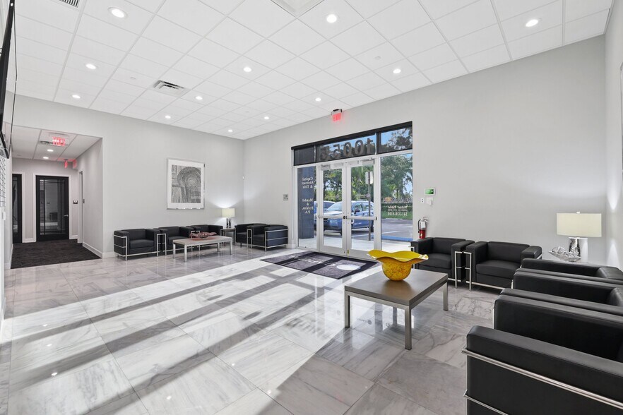 More Photos Of 10055 Yamato Rd, Boca Raton Medical For Sale