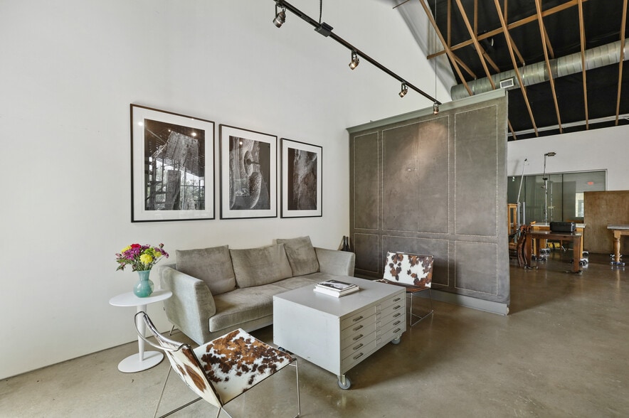 More Photos Of 1007 Folsom St, Dallas Loft Creative Space For Sale