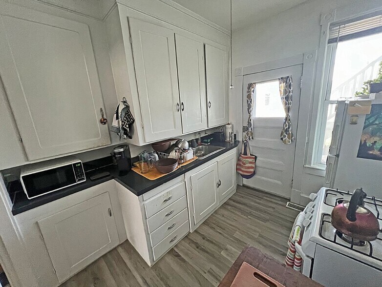 More Photos Of 655 Westford St, Lowell Apartments For Sale