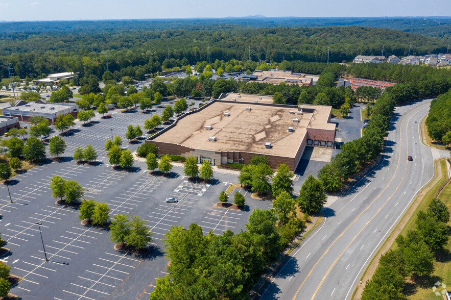 More Photos Of 2300 Holcomb Bridge Rd, Roswell Unknown For Lease