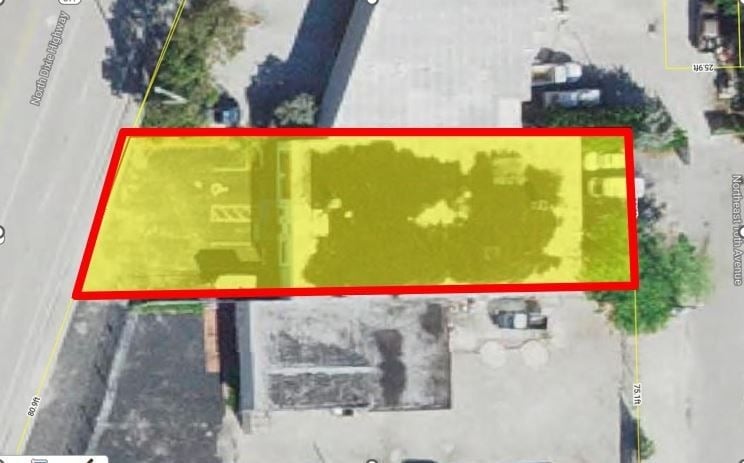 More Photos Of 4840-4860 N Dixie Hwy, Oakland Park Warehouse For Sale