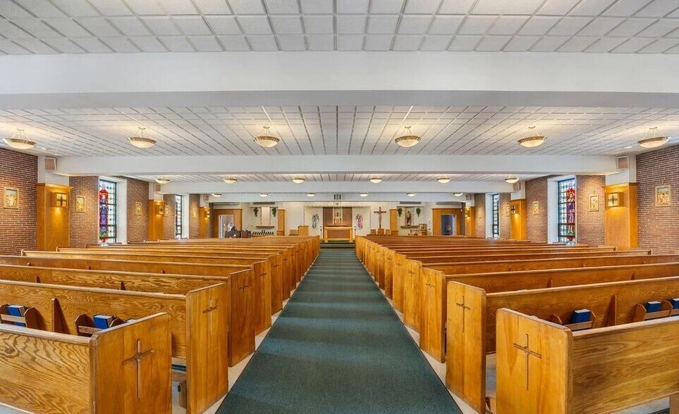 More Photos Of 2499 Independence Ave, Niagara Falls Religious Facility For Sale