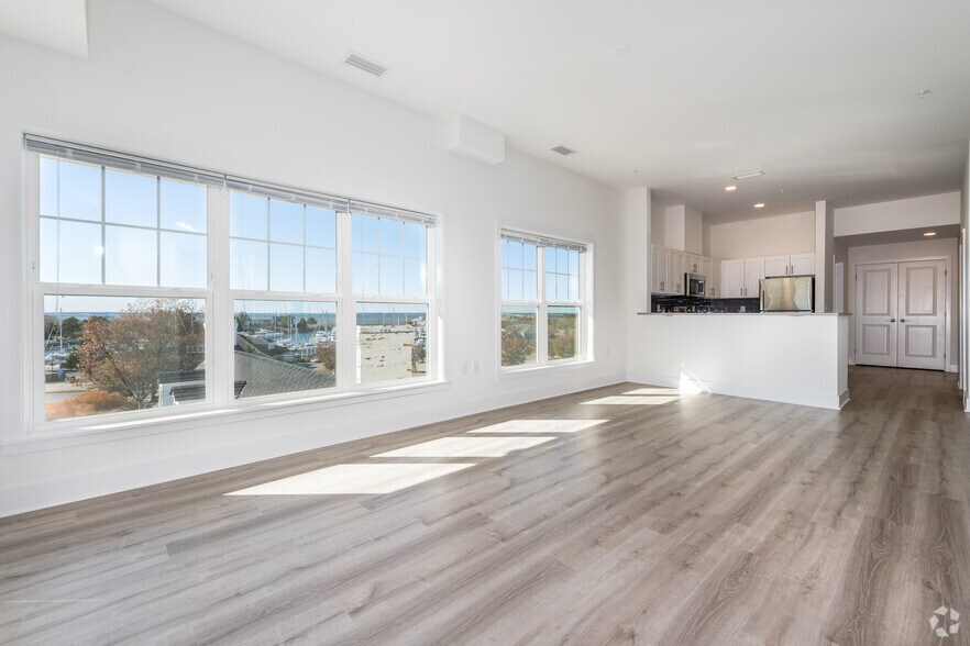 More Photos Of 214 Pier 1 Rd, Stevensville Apartments For Lease