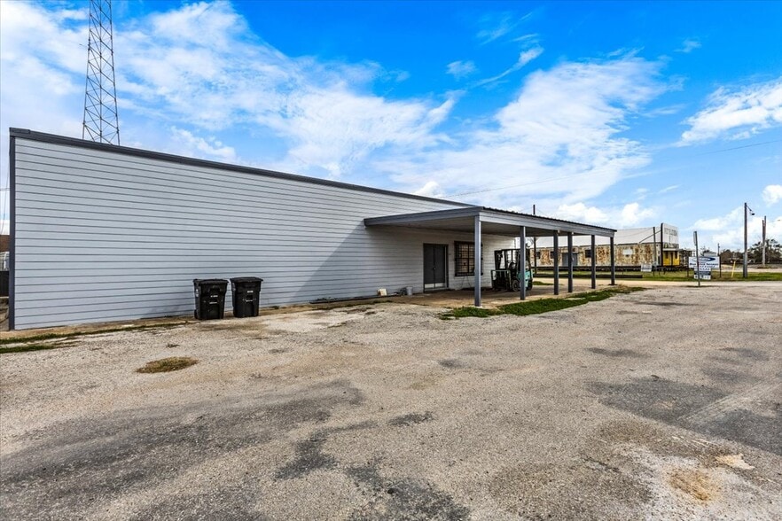 More Photos Of 13081 State TX-172 South Hwy, La Ward General Retail For Sale