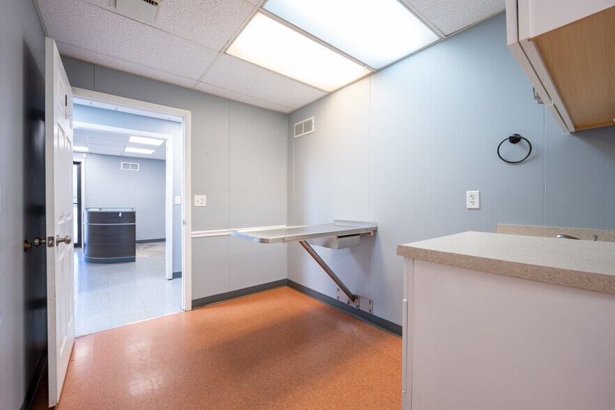 More Photos Of 5767 PA-981 Hwy, Latrobe Medical For Sale