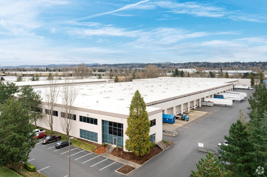 More Photos Of 21901 67th Ave S, Kent Distribution For Lease