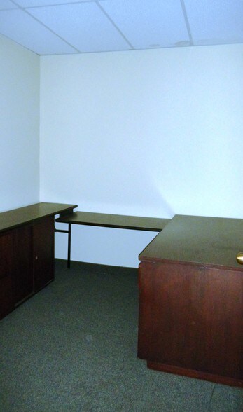 More Photos Of 849 Quince Orchard Blvd, Gaithersburg Medical For Lease