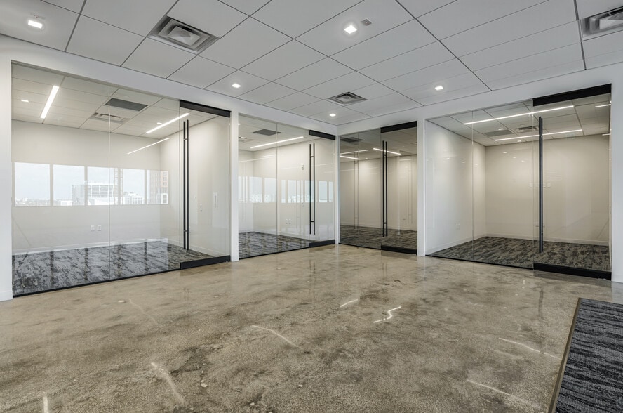More Photos Of 2916 N Miami Ave, Miami Office For Lease