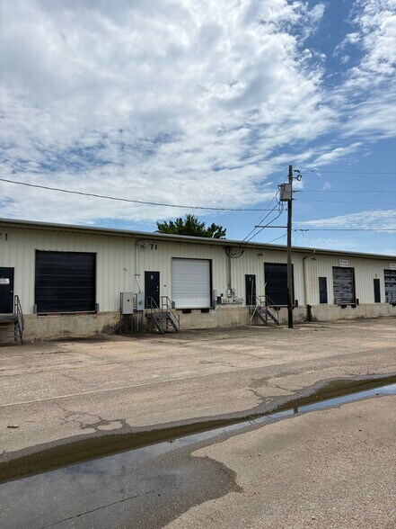 More Photos Of 871 B Plantation Way, Montgomery Warehouse For Lease