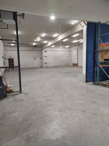 More Photos Of 18630 Woodfield Rd, Gaithersburg Warehouse For Lease