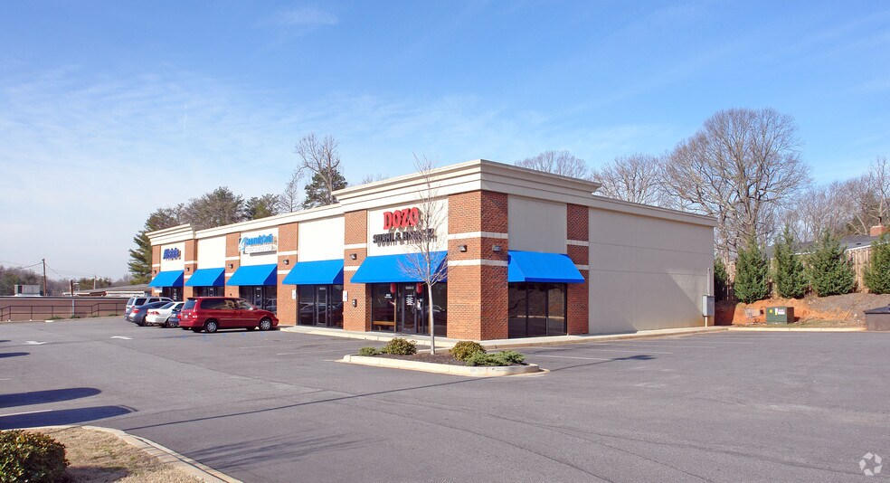 Primary Photo Of 6602-6606 Calhoun Memorial Hwy, Easley Unknown For Lease
