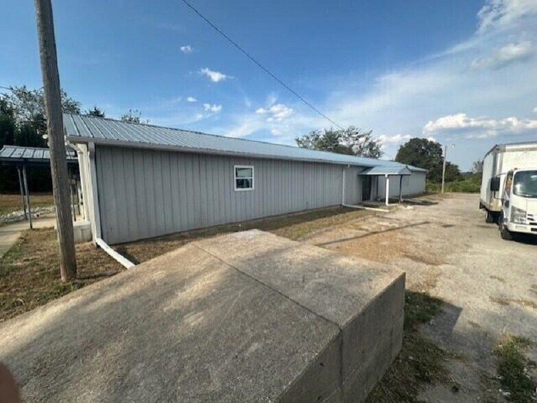More Photos Of 4359 US Highway 160, West Plains General Retail For Sale
