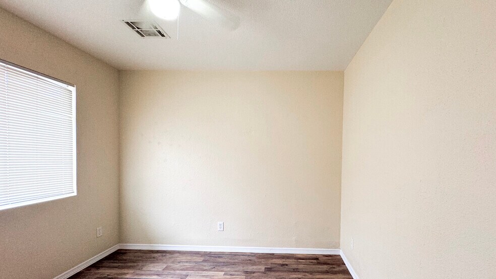 More Photos Of 8939 N 8th St, Phoenix Apartments For Sale