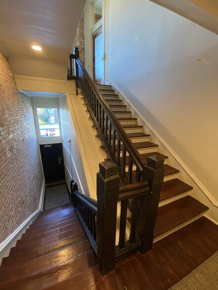 More Photos Of 426 E Morgan St, Boonville Storefront Retail Office For Lease