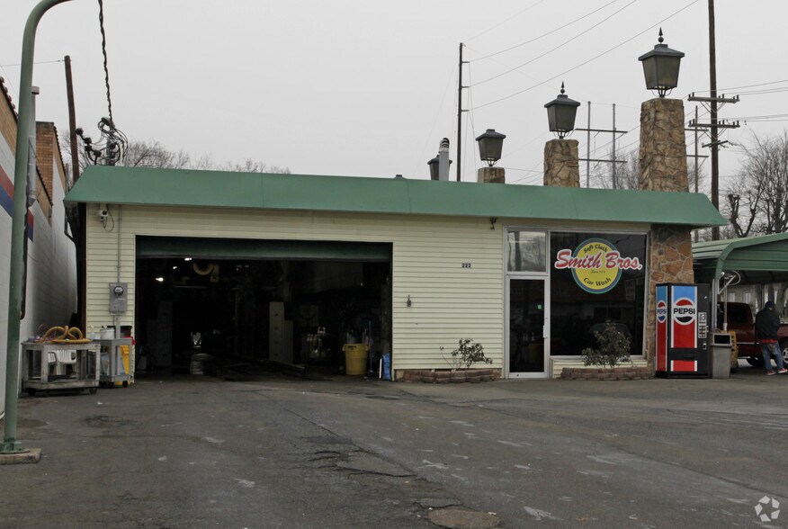 More Photos Of 222 Gallatin Pike S, Madison Carwash For Sale