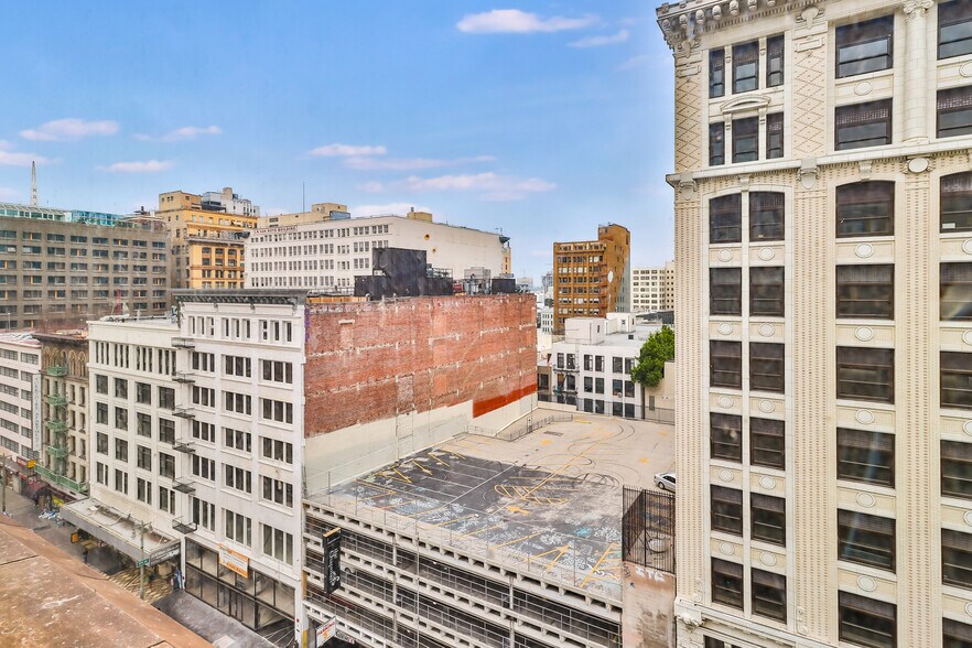 More Photos Of 737 S Broadway, Los Angeles Loft Creative Space For Sale