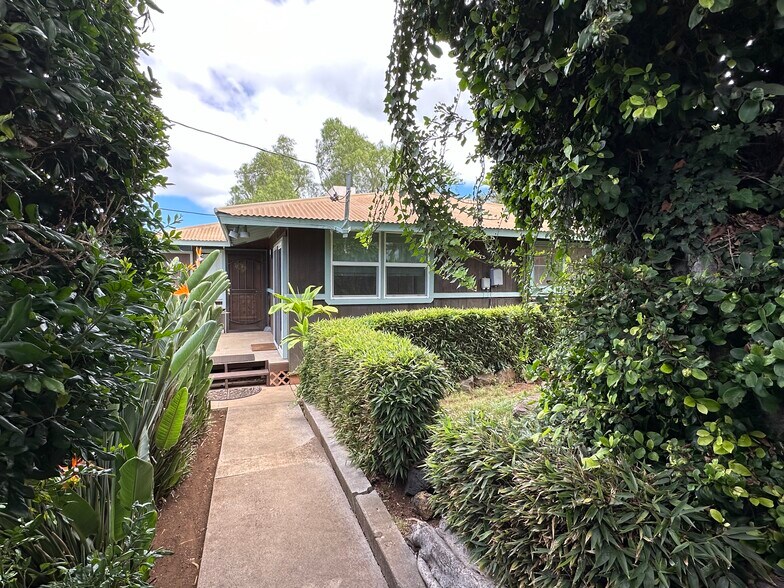 More Photos Of 3135 Lower Kula Rd, Kula Storefront Retail Office For Sale
