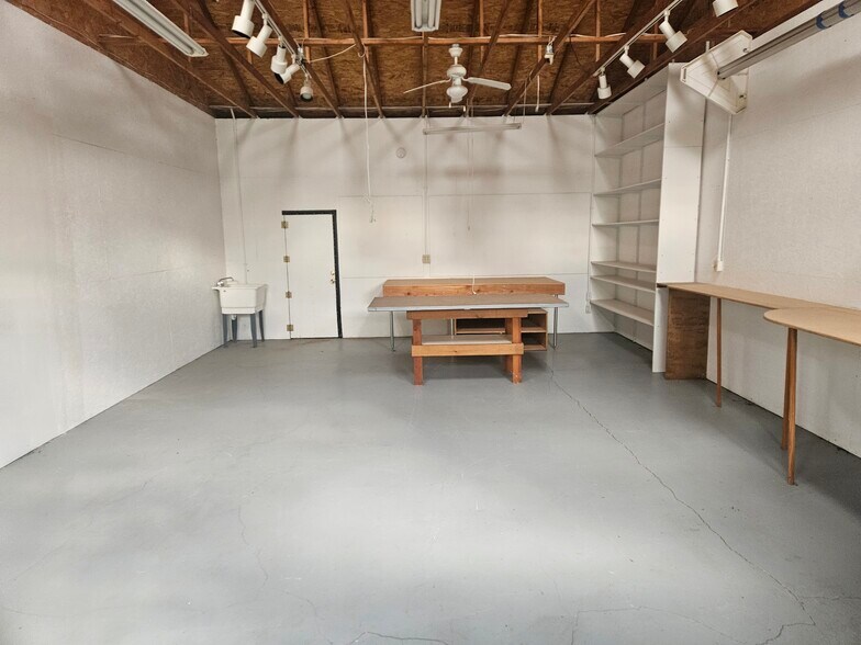 More Photos Of 201 Meadowlark Ln, Sonoma Industrial For Lease