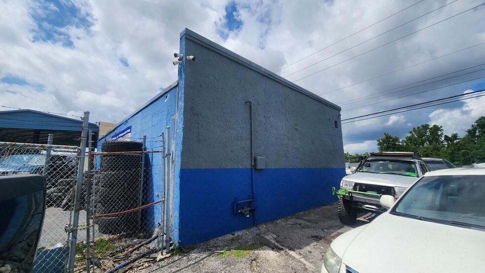 More Photos Of 2973 Phillips Hwy, Jacksonville Auto Repair For Sale