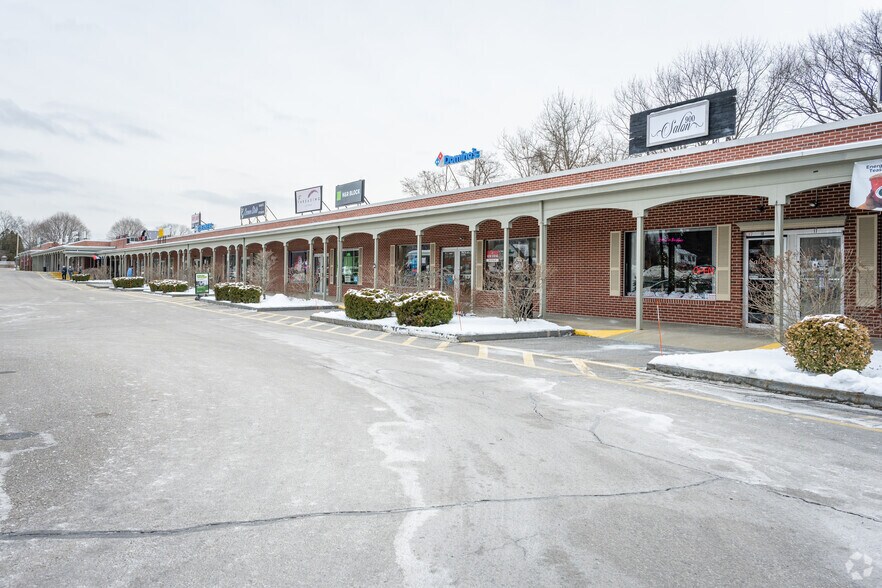 More Photos Of 900 Victory Hwy, North Smithfield Freestanding For Lease