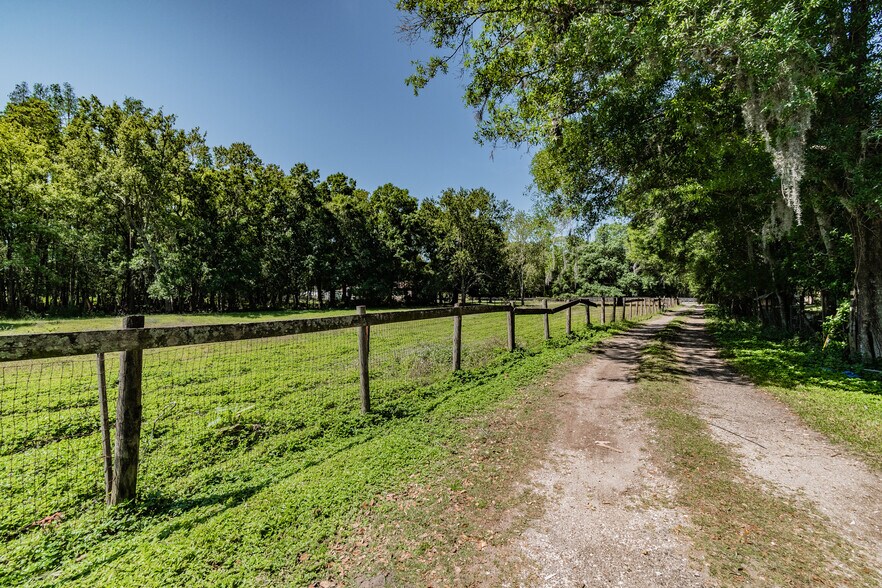 More Photos Of 14831 Shaw Rd, Tampa Land For Sale