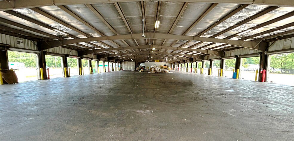 More Photos Of 149 Becknell St, Pearl Warehouse For Lease
